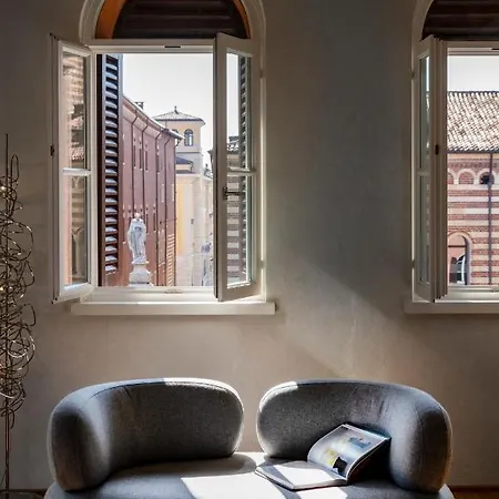 Lords Of Luxury Verona
